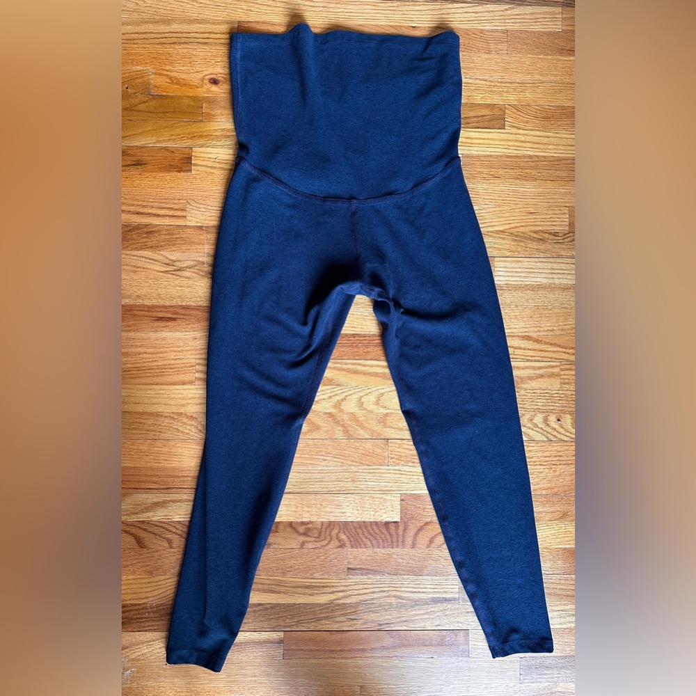 Beyond Yoga Spacedye Navy Love The Bump Capri Maternity Legging